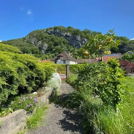 La Croisee Des Chemins Vions Exterior photo
