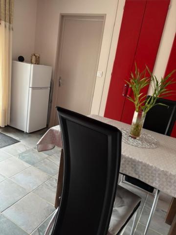 Apartment La Croisee Des Chemins Vions